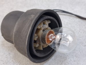Osłona gniazda żarówki lampy HELLA 9GH118017-00, fi=7 cm , gniazdo żarówki NEOPLAN N316