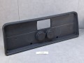 21510, Półka na przegrodę, ściankę autobusu montowana przed pierwszymi fotelami, prawa lub lewa strona, otwory na napoje, szerokość ok. 65 cm (3).jpg