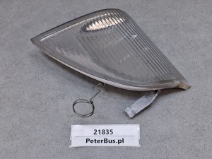 Mercedes VARIO, światło odblaskowe, narożnik, trójkąt, odblask, wypełnienie świateł autobusowych, mocowany na sprężynę, nr 670 826 01 40, zaślepka, PRAWA strona przód, HELLA 148 516
