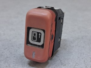 Klawisz, przycisk otwierania drzwi MERCEDES nr 1459.24V 8A, 002 545 24 07, 5 PINów 