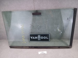 Szyba boczna kierowcy VAN HOOL 915 TL niski, przesuwana, oryginał  wymiary 75 x 43 cm z uszczelką, sama szyba 72,5 x 41,5 cm