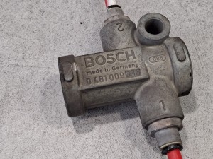 Zawór pneumatyczny BOSCH 0 481 009 036, redukujący BOSCH 0481009036