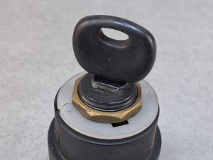Stacyjka zapłonu autobusu BOVA Futura nr 6JB 003 959-00, 10 PINów , 6Jb00395900