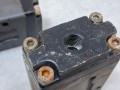 21654, Zawór drzwi autobusu VAN HOOL - EOS, E000911847, 5-90 nr 2323,  wymiary 10 x 5,5 cm  (16).jpg