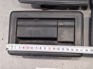Kaseta klapy kufrów bagażowych VAN HOOL T 915 TL, klamka kufra, uchwyt bagażnika PRIMA P119, wymiary 17,5 x  10,5 cm