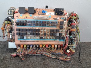 Tablica elektryczna autobusu VAN Hool 915 TL, kompletna, bezpieczników, przekaźników, wiązki elektryczne, gniazda, oryginał, sprawny
