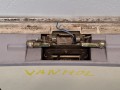 12643, Luk dachowy VAN HOOL 915 TL, oryginał, pokrętło do otwierania od wewnątrz, wyjście ewakuacyjne, wymiary zewnętrzne 93,5 x 60 cm, wym. wewnętrzne 78 x 50 cm (5).jpeg