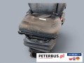 12667, Fotel pneumatyczny kierowcy autobusu SETRA S315, model ISRI, pas bezpieczeństwa, pneumatycznie regulowany, manualna regulacja odległości od kierownicy, widoczne ślady użytkowania, przetarcia, (1).jpg