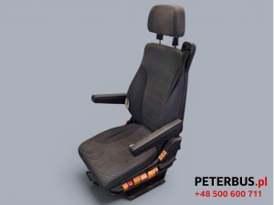 ISRI Fotel kierowcy autobusu, pneumatyczny, dwa podłokietniki, regulacja odległości od kierownicy, pas 3-punktowy, zagłówek, widoczne przetarcia, tapicerka do prania lub wymiany, kompletny, nie był sprawdzany