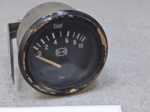 Wskaźnik ciśnienia układu pneumatycznego, VDO nr 350 040 011, dwie wsuwki, 10 bar, Autosan Ramzes, nr 350040011, BOVA Futura EURO 3, 10-184 ohm, 24V, zakres skala 0-10 bar 