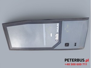 Drzwi przednie autobusu MAN A01, szyba drzwi podgrzewana BODE Arva, wymiary ok. 220 x 92 cm 