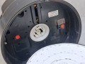 22676, Tachograf analogowy zegarowy - okrągły, otwierany, na kluczyk, VDO, 125 kmh,  typ. 1318.27, 1997 rok, na tarczki, 24V (1).jpg