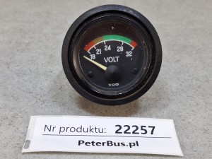 Zegar, wskaźnik ładowania, voltomierz VDO, skala 18-32 VOLT, nr 332.304/6/2 - używany, 24V, VAN HOOL 