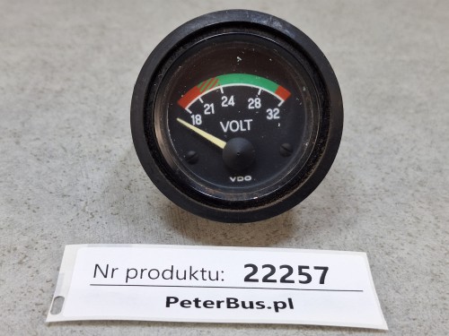 22257, Zegar, wskaźnik ładowania, voltomierz VDO, skala 18-32 VOLT, nr 332.30462 - używany, 24V, VAN HOOL  (5).jpg