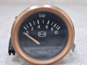 Zegar ciśnienia układu pneumatycznego VDO nr 350 040 0111, skala 0-10 bar, ciśnienie powietrza 