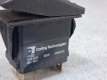 22521, Przycisk, klawisz, włącznik deski rozdzielczej autobusu BOVA EURO 3, Carling Technolgies V4B2, 15A 24V, nr 261 401, 7 PINów (8).jpg