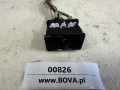 00826, Przycisk otwierania, uchylania luku dachowego autobusu MAN A20 (5).jpg