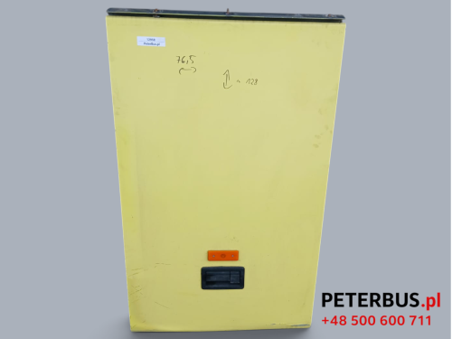 12958, Klapa kufra bagażowego autokaru VOLVO 9900, oryginał, wymiary szerokość 76,5 x 128 cm wysokość, widoczne uszkodzenie od dołu (5).png