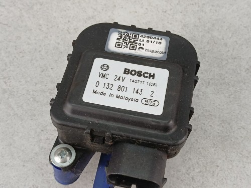 12883, Silniczek krokowy, element nastawczy, silniczek z przekładnią BOSCH 0 132 801 143 2 (3).jpeg
