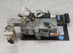 Elektrozawór otwierania drzwi WABCO nr 4726000220, SCANIA, SETRA 415, Mercedes Travego, nr 472 600 010 6, nr WABCO 472 600 022 0, wraz z płytką sterującą MASATS nr 7571.51.0.07.429