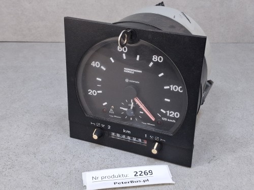 2269, Tachograf analogowy MANNESMANN KIENZLE Typ 1318.27, na kluczyk, 24V, kwadratowy przód, SETRA 315, rejestrujący pracę dwóch kierowców, rok produkcji 1993 (7).jpg
