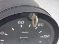 22757, Tachograf analogowy Siemens VDO typ 1318.24, na kluczyk, rok produkcji 2001, zasilanie 24V, okrągły, rejestrujący pracę 1 kierowcy  (1).jpg