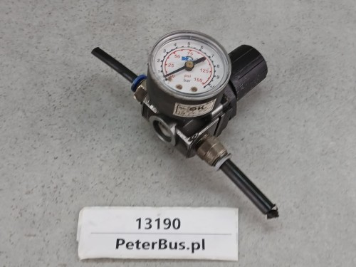 13190, Reduktor ciśnienia pneumatycznego R13614, ciśnienie maksymalne 15 bar, wraz ze wskaźnikiem, KV Ltd Milton Keynes (2).jpeg
