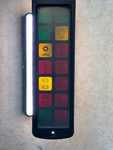 01786, Wyświetlacz, panel kontrolek pulpitu autobusu miejskiego KMGY 38 0230 71 002 2000 12 (5).jpeg