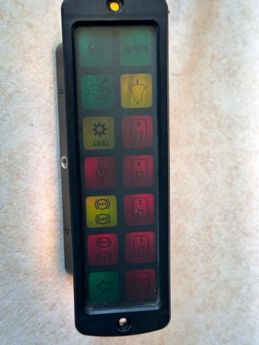 01783, Wyświetlacz, panel kontrolek pulpitu autobusu miejskiego KMGY 38 0230 71 002  (5).jpeg