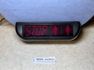 Wyświetlacz STOP, WC, symbol mężczyzna, kobieta, umieszczony pod sufitem autobusu, SCANIA IRIAZAR