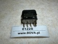 01228, Klawisz, włącznik, przycisk pulpitu autobusu, Mercedes nr 1459.24V, 002 545 69 07, z literą I (1).jpg