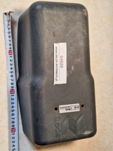 Osłona siłownika drzwi autobusu SCANIA IRIZAR, Bode Masats nr 32712A00, wymiary 32 x 18 cm