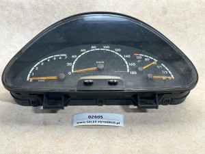 Zegary deski rozdzielczej Mercedes 413 Sprinter, A001 446 8521, rok 2004
