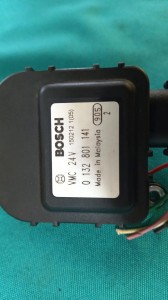 Regulator ustawienia poziomu świateł autobusu SCANIA CENTURY BOSCH nr 0 132 801 141
