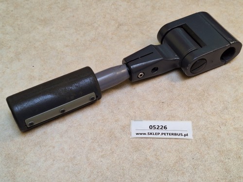 05226, Rączka, barierka odgradzająca przestrzeń kierowcy od przestrzeni pasażerskiej, blokująca wyjście przodem  (1).jpg