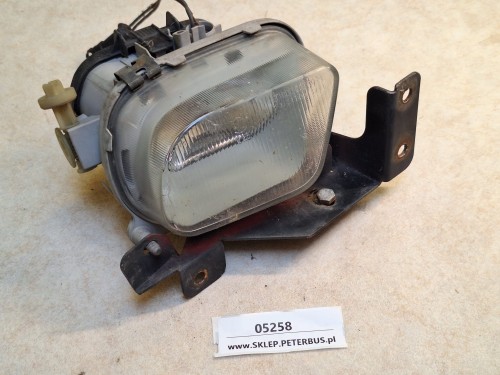 05258, Lampa przeciwmgłowa, reflektor przeciwmgłowy LEWY, BOSCH 0 305 059 001, obudowa nr 1 305 219 061,  ramka montażowa nr LE 93 A18 (6).jpg