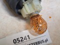 05241, Oprawy i gniazda żarówek oświetlanie przedniego autobusu, kierunkowskaz + 3 lampy (6).jpg