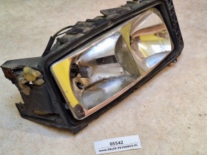 Lampa przód, reflektor RENAULT ILIADE, bez kierunkowskazu, brak klosza, uszkodzona