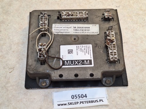 05504, Multiplekser, sterownik MUX2-M numer 1364.21010101, Versja 3.1, 2005 rok (3).jpg