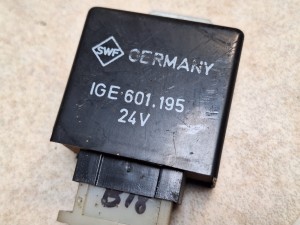 Przekaźnik, przerywacz wycieraczek BOVA Futura SWF IGE 601.195 