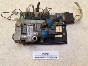 Sterownik drzwi BODE 7571.51.0.03.429, zawór ograniczający ciśnienie BOSCH 0 481 009 062, elektrozawór drzwi WABCO 3720600220