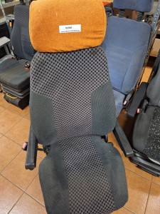 ISRI Fotel kierowcy autobusu, pneumatyczny, z pasem bezpieczeństwa, NEOPLAN, z podłokietnikami