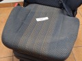 02449, Fotel kierowcy autobusu, pneumatyczny ISRI, dwa podłokietniki, pas, zagłówek (12).jpg