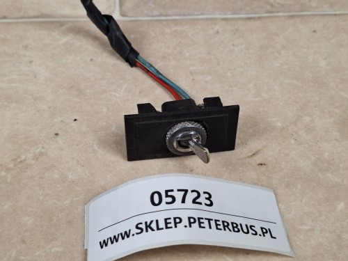 05723, Przełącznik pulpitu, deski rozdzielczej IRISBUS AXER (4).jpg
