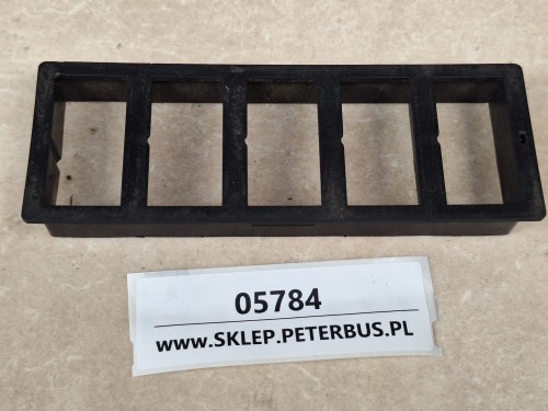 05784, Ramka na klawisze, przyciski pulpitu IRISBUS, RENAULT, na 5 klawiszy, nr 5010232158 (3).jpg