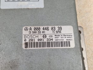 Sterownik silnika Mercedes BOSCH nr 0 281 001 334 , a 000 446 03 39, DS 5000 ZGS 001, FD 96M06, 28RTD724, EDC II,  OM447 h