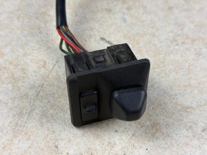 Pokrętło elektrycznego sterowania lusterkami zewnętrznymi autobusu MAN