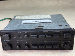 Wzmacniacz autobusowy  BLAUPUNKT BCA 08 TA, nr 7 607 803 010, panel sterownia RADIO, kaseta, AUX, video, SCANIA IRIZAR 