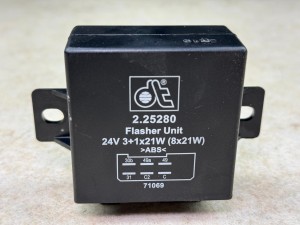 Przerywacz kierunkowskazów DT 2.25280 Flasher Unik, 24V