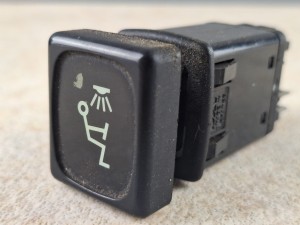 Klawisz, przycisk, włącznik oświetlenie nad stanowiskiem kierowcy RENAULT FR1